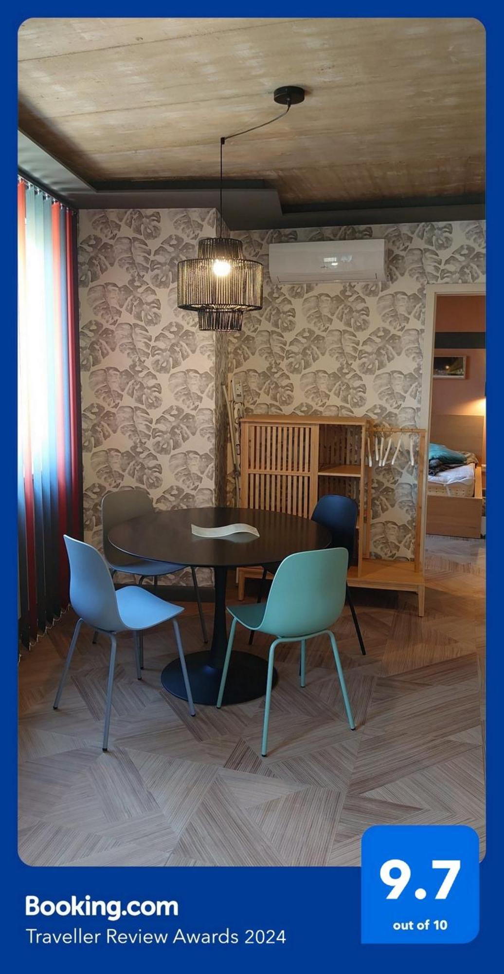 Blonde River Apartman Mora セゲド エクステリア 写真